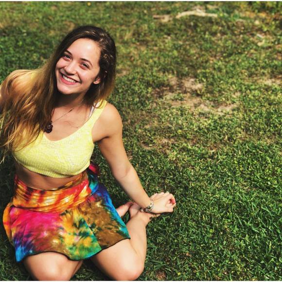 Meet your Posher, Taylor - Picture 1 of 1